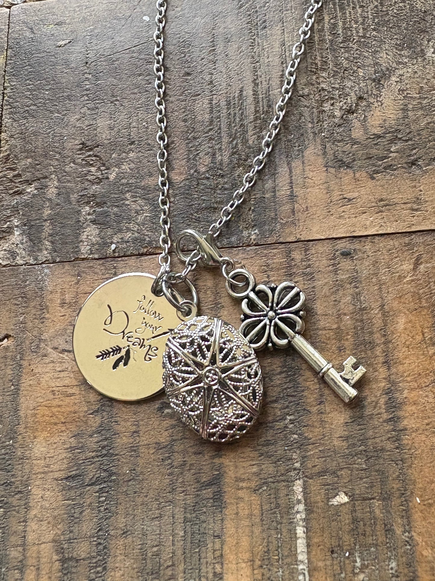 Follow Your Dreams Charm Diffuser Necklace